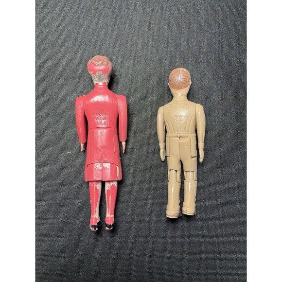 1940s RENWAL Dollhouse Dolls – Jointed Plastic Mom #43 & brother #42 – Vintage - Picture 4 of 8